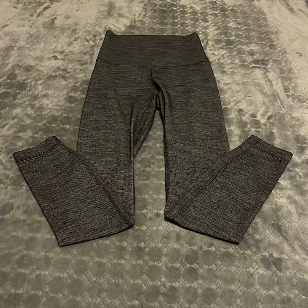 Lululemon 28” Leggings EUC Like New